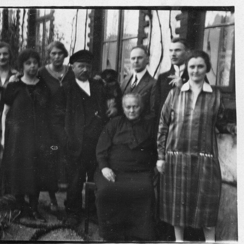 Korra family 1926
